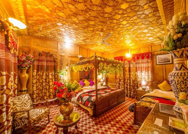 03N Srinagar + 01N Srinagar Houseboat  